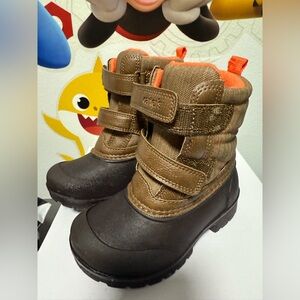 Cold weather winter boots carters size 8